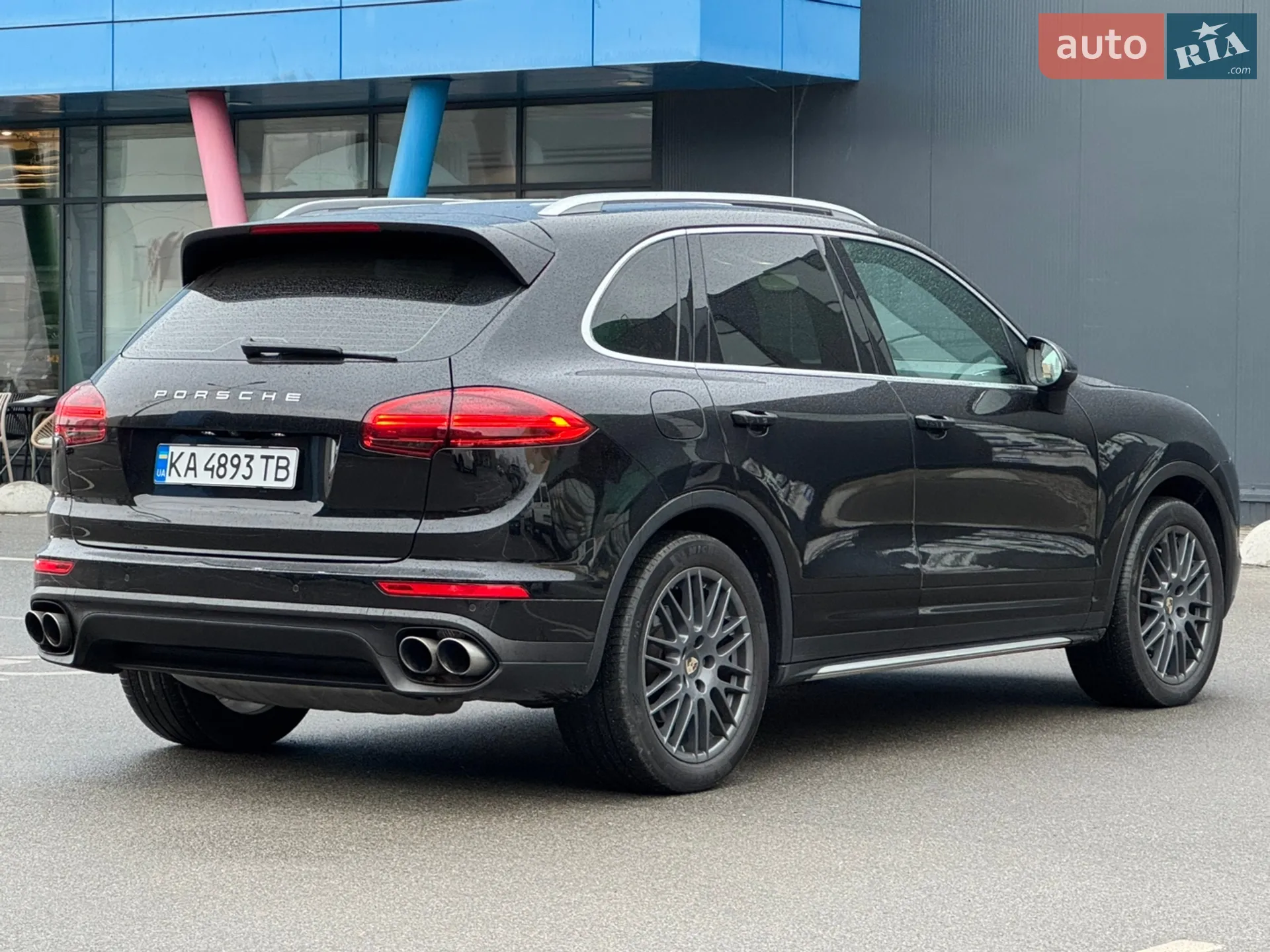 2016 Porsche Cayenne - мініатюра 9