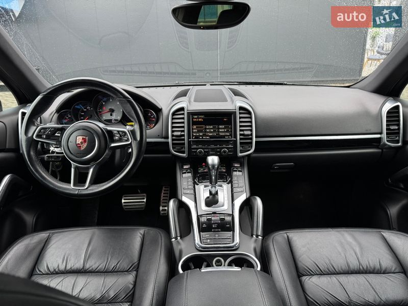Позашляховик / Кросовер Porsche Cayenne 2016 в Києві