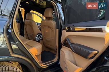 Внедорожник / Кроссовер Porsche Cayenne 2015 в Киеве