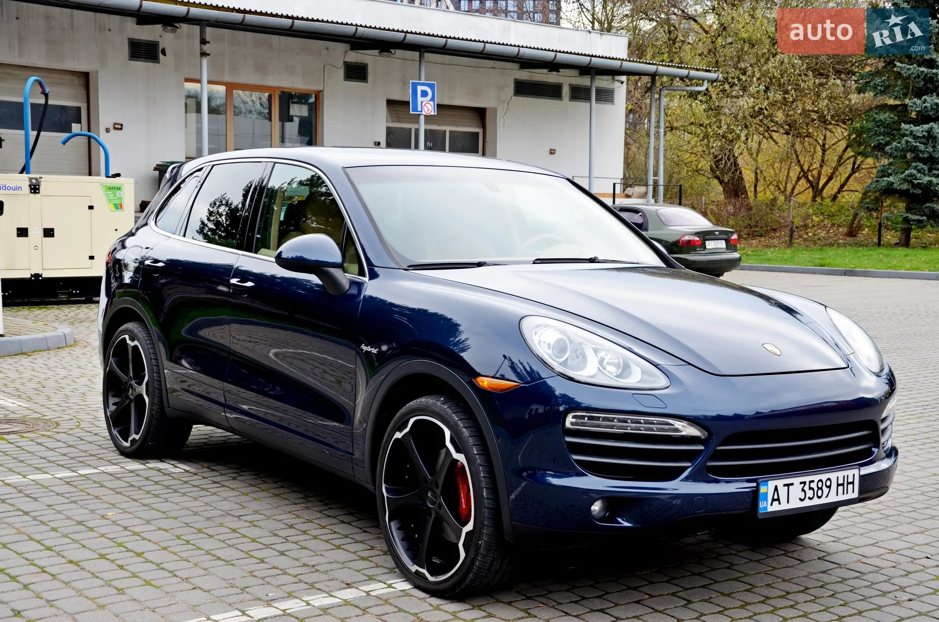 2012 Porsche Cayenne - мініатюра 3