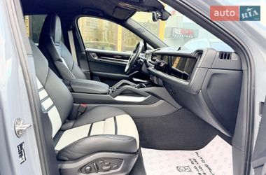 Внедорожник / Кроссовер Porsche Cayenne 2025 в Киеве