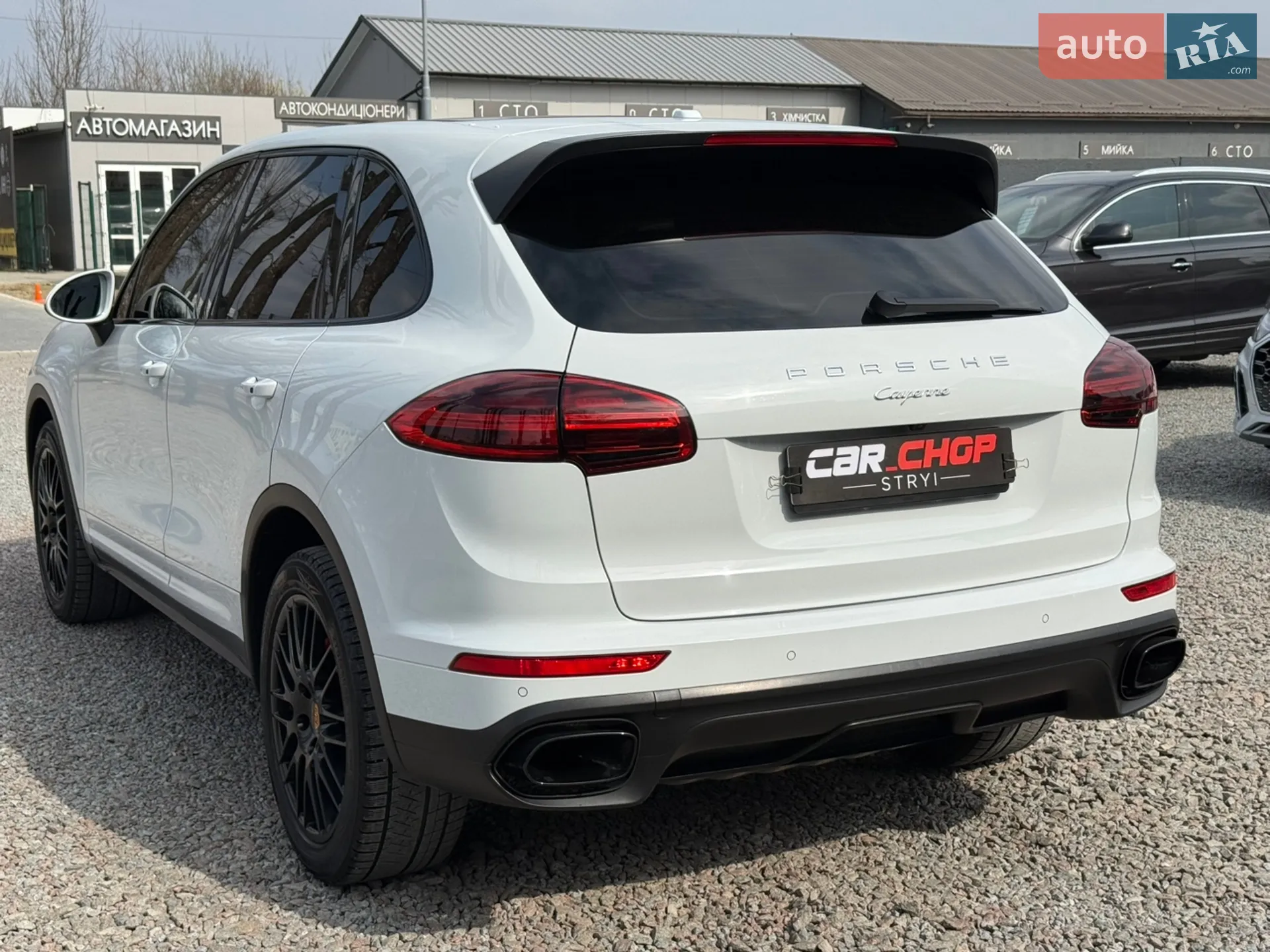 2016 Porsche Cayenne - мініатюра 15