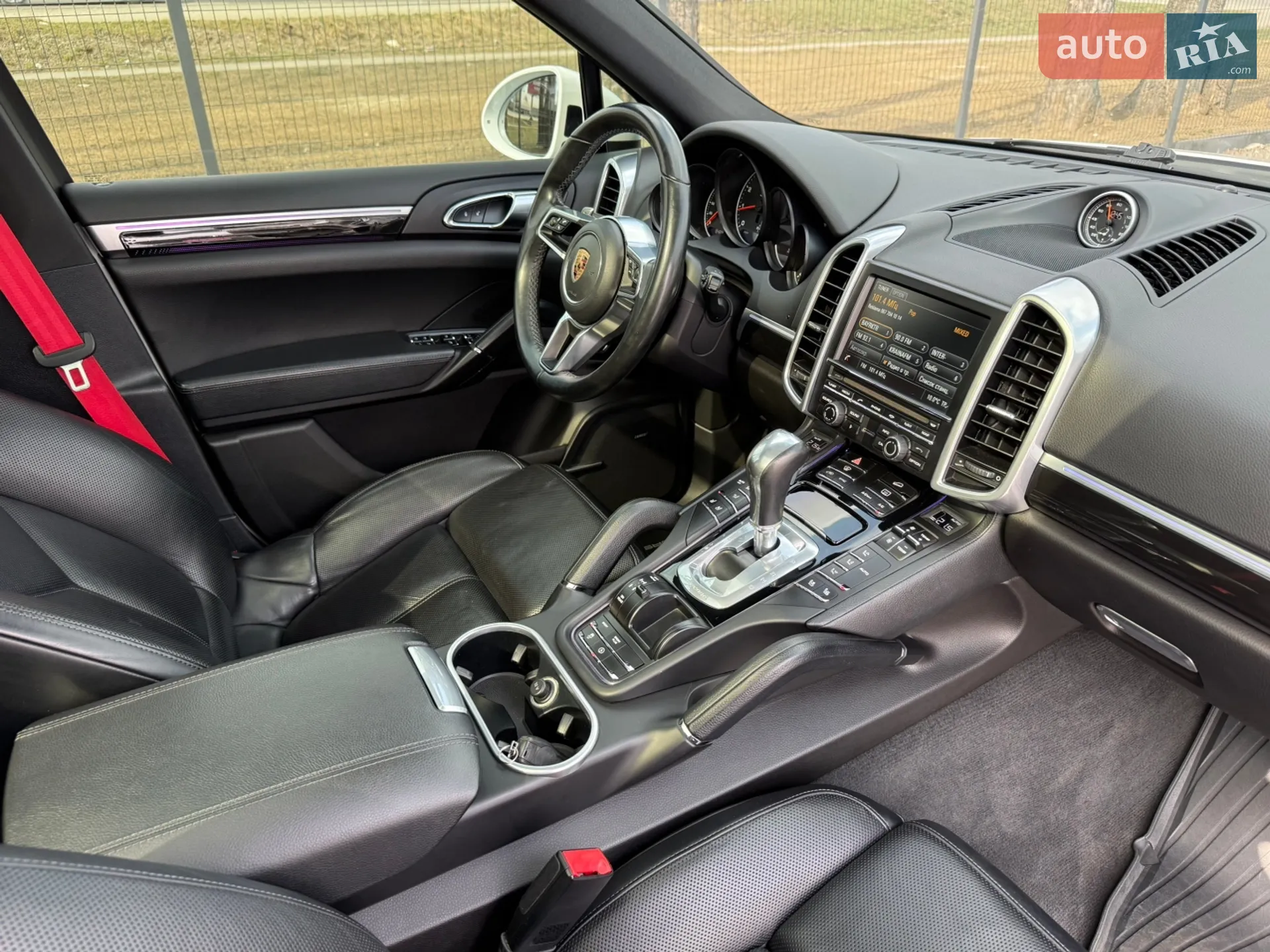2016 Porsche Cayenne - мініатюра 66