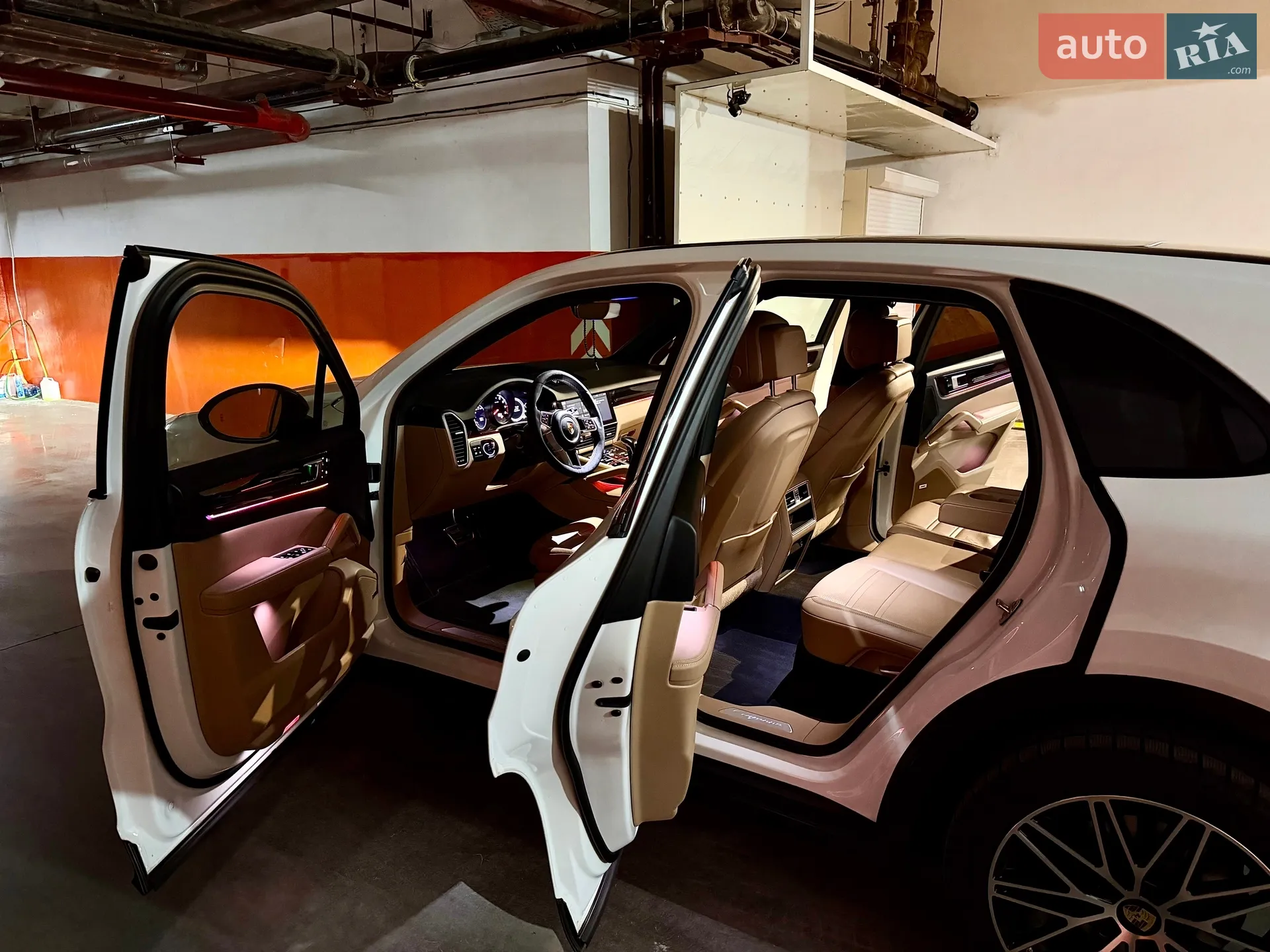 2018 Porsche Cayenne - мініатюра 4