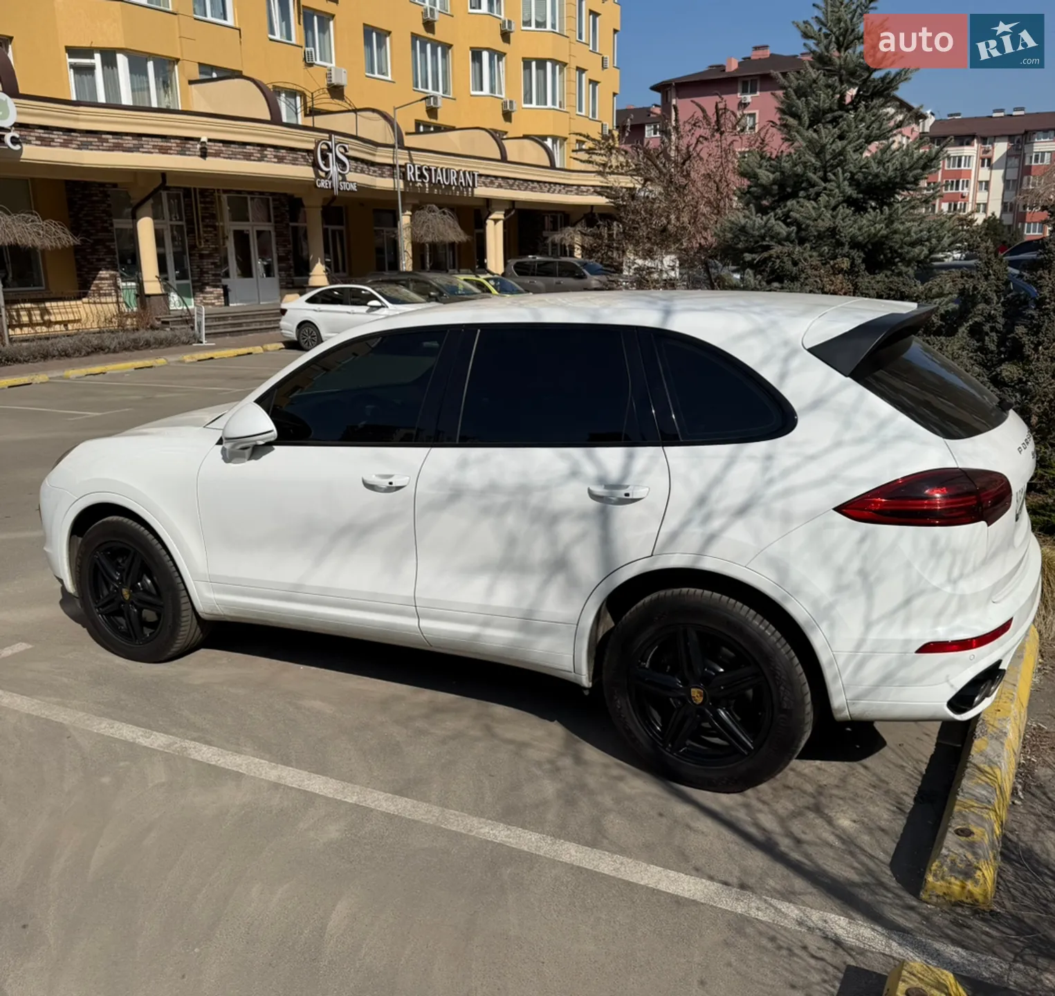 2016 Porsche Cayenne - мініатюра 4