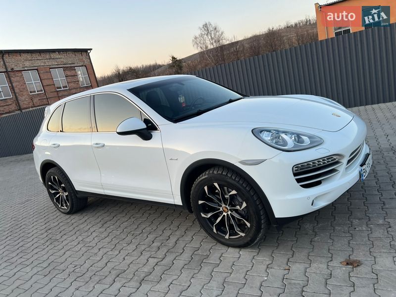 Позашляховик / Кросовер Porsche Cayenne 2014 в Нововолинську