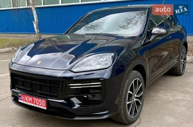 Внедорожник / Кроссовер Porsche Cayenne 2016 в Киеве