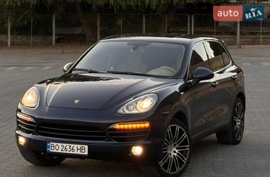 Внедорожник / Кроссовер Porsche Cayenne 2011 в Тернополе