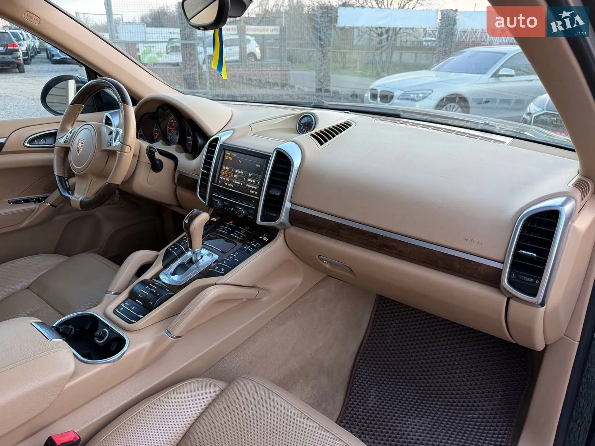 2014 Porsche Cayenne - мініатюра 39