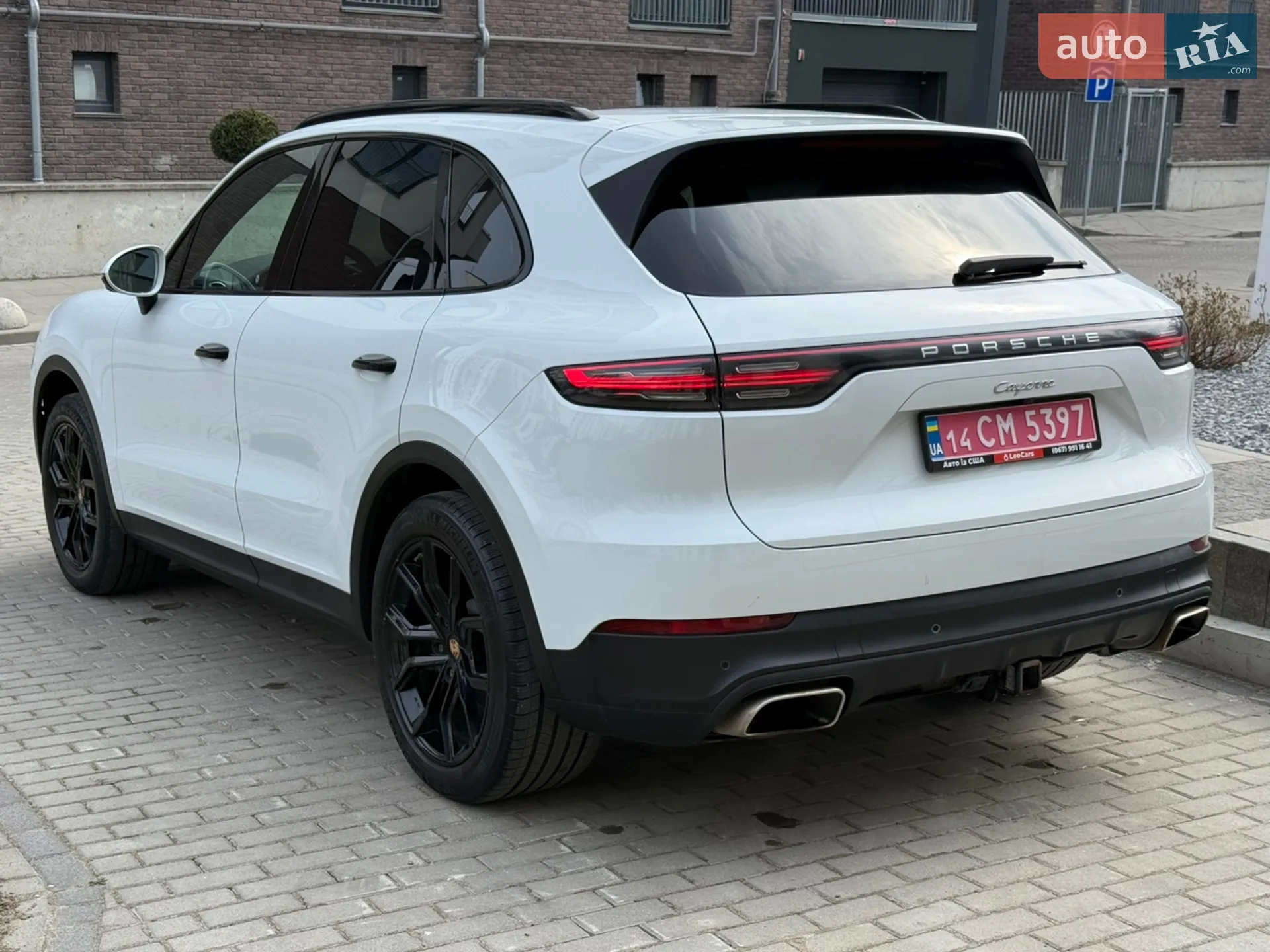 2019 Porsche Cayenne - мініатюра 8