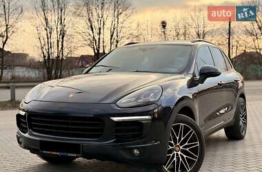 Внедорожник / Кроссовер Porsche Cayenne 2017 в Виннице