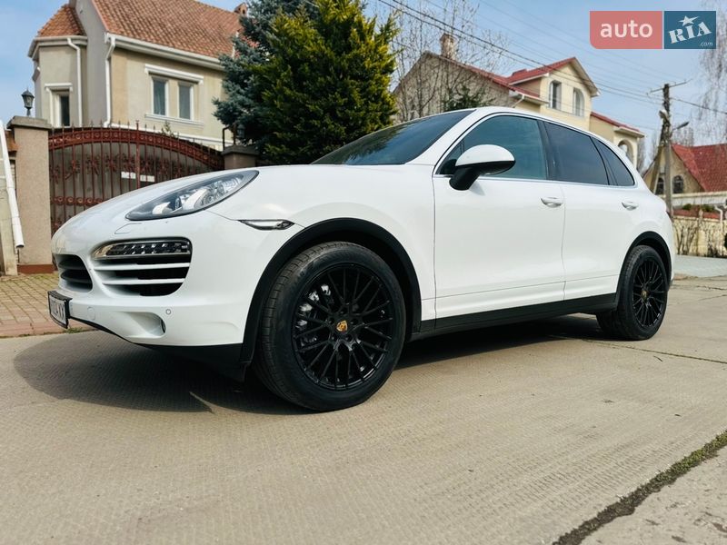 Внедорожник / Кроссовер Porsche Cayenne 2013 в Одессе