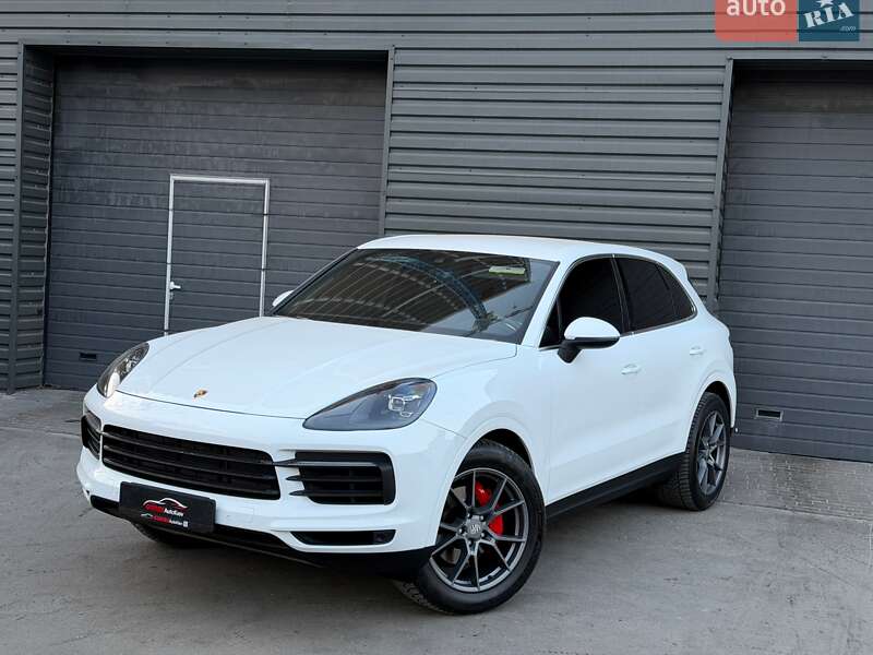 Внедорожник / Кроссовер Porsche Cayenne 2018 в Киеве