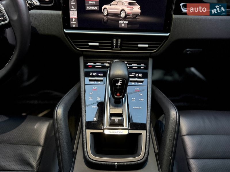 Внедорожник / Кроссовер Porsche Cayenne 2018 в Киеве