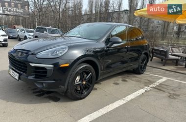 Позашляховик / Кросовер Porsche Cayenne 2015 в Києві