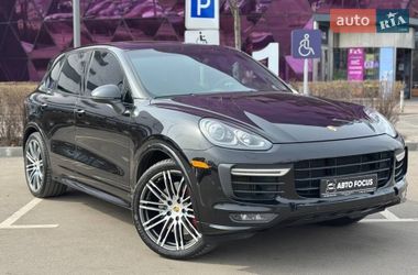 Позашляховик / Кросовер Porsche Cayenne 2015 в Києві