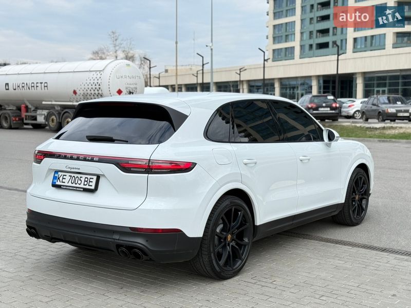 Позашляховик / Кросовер Porsche Cayenne 2019 в Дніпрі