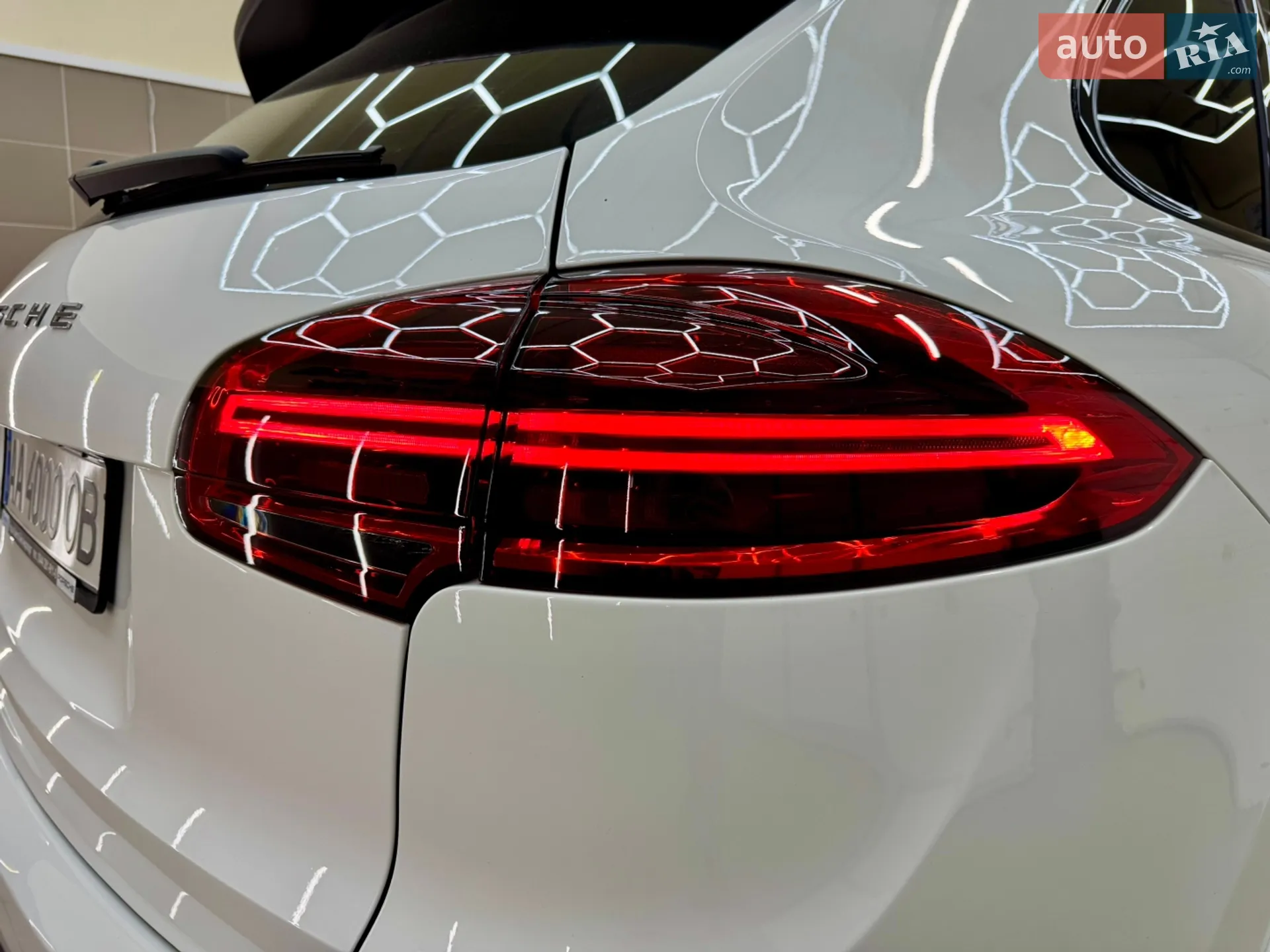 2016 Porsche Cayenne - мініатюра 30
