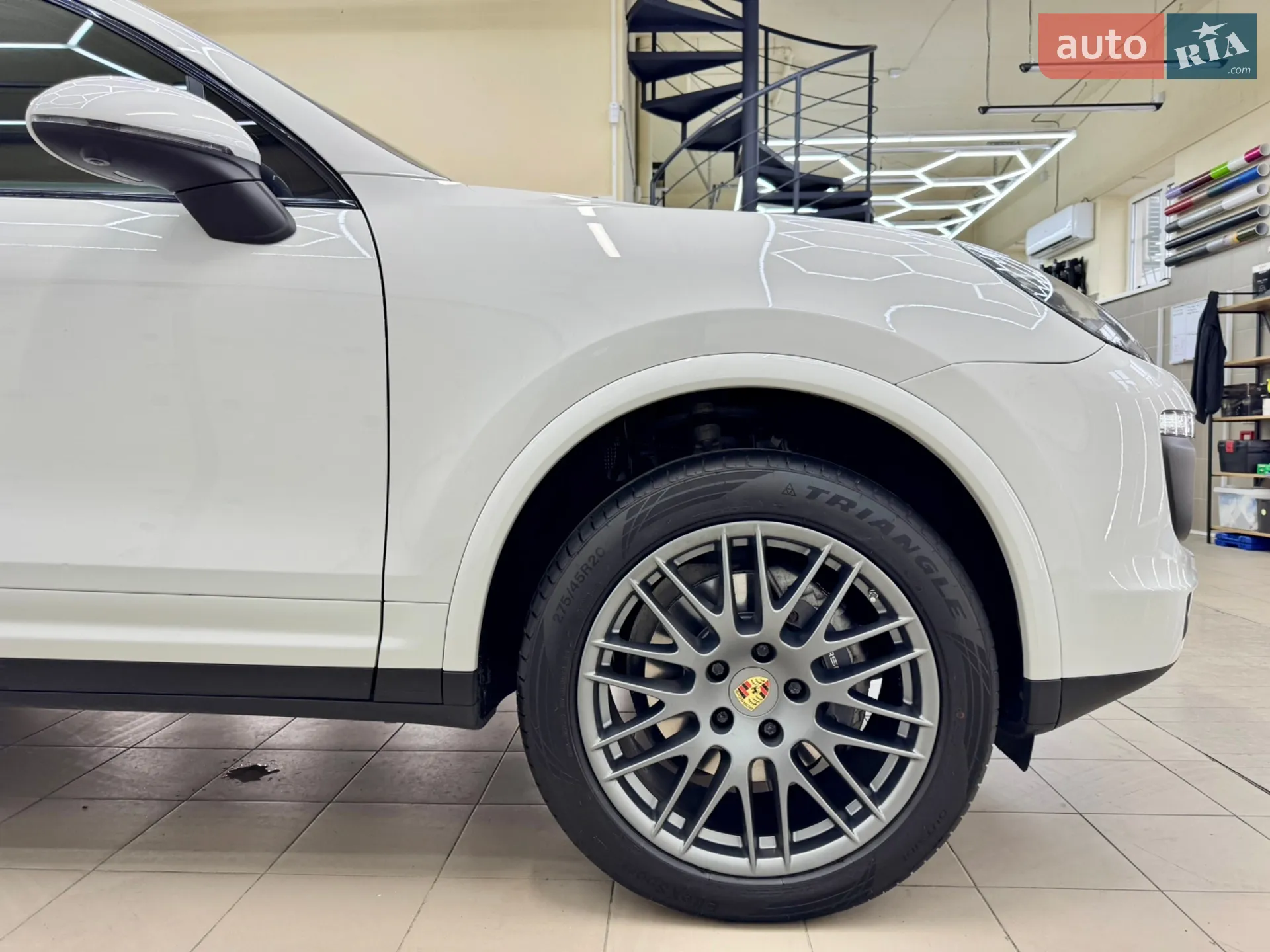 2016 Porsche Cayenne - мініатюра 34