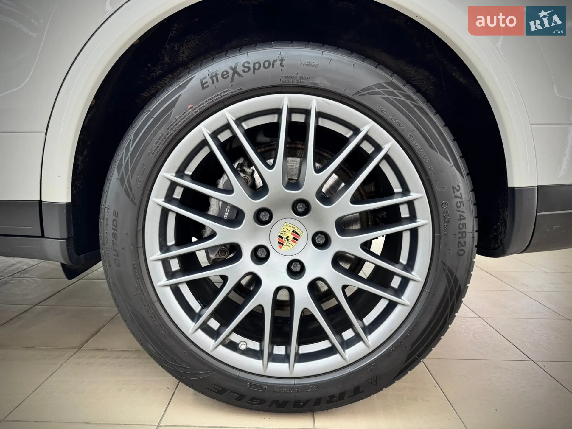 2016 Porsche Cayenne - мініатюра 37