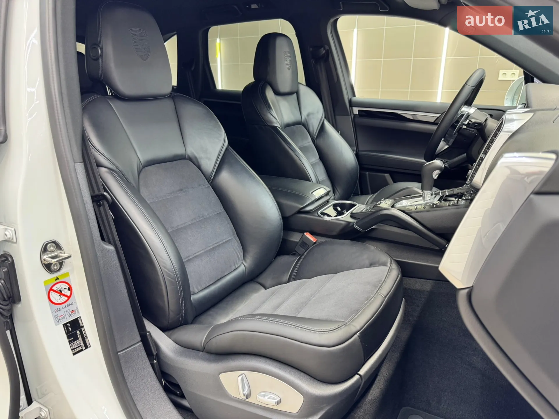 2016 Porsche Cayenne - мініатюра 74
