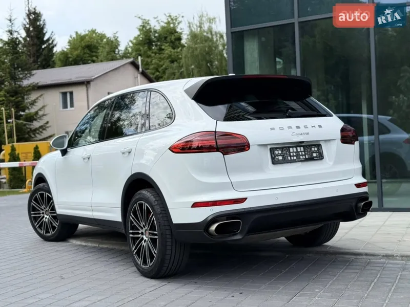 Porsche Cayenne 2015 VIN WP1AA2A20GKA12515 фото оголошення 16 з 111