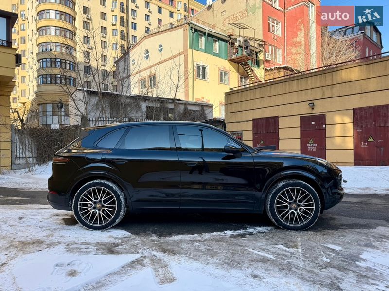 Позашляховик / Кросовер Porsche Cayenne 2022 в Києві