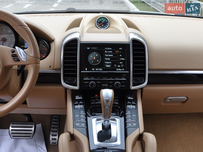 Позашляховик / Кросовер Porsche Cayenne 2012 в Одесі