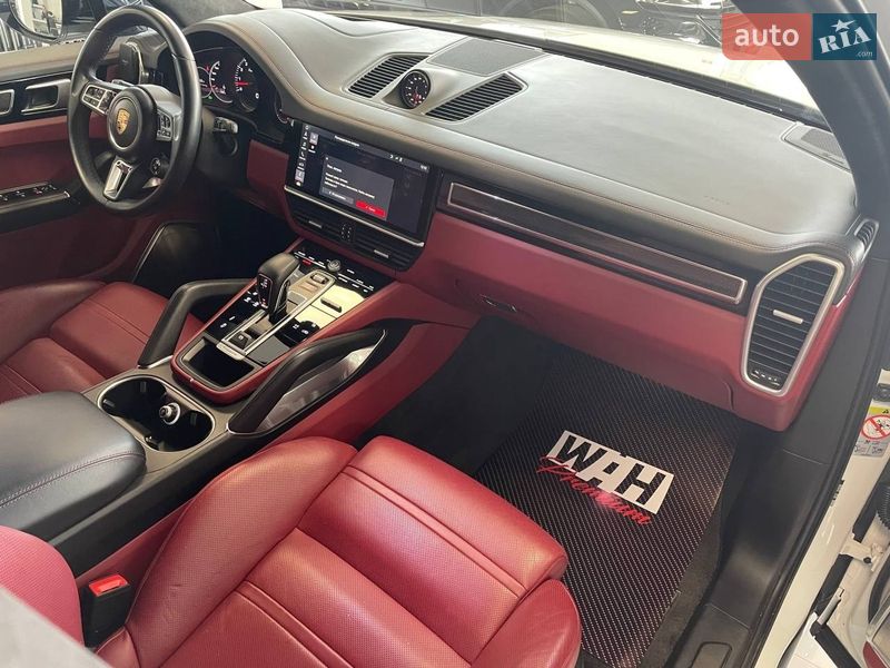 Позашляховик / Кросовер Porsche Cayenne 2019 в Києві