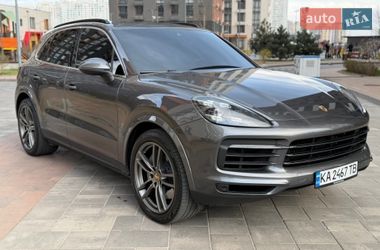 Внедорожник / Кроссовер Porsche Cayenne 2020 в Киеве