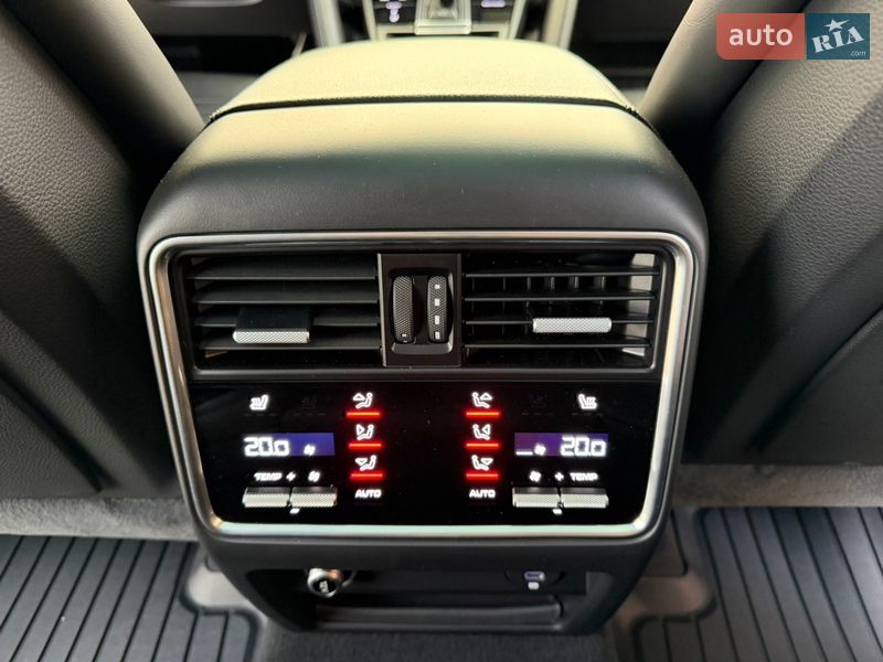 Позашляховик / Кросовер Porsche Cayenne 2020 в Києві