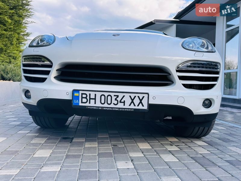 Внедорожник / Кроссовер Porsche Cayenne 2013 в Одессе