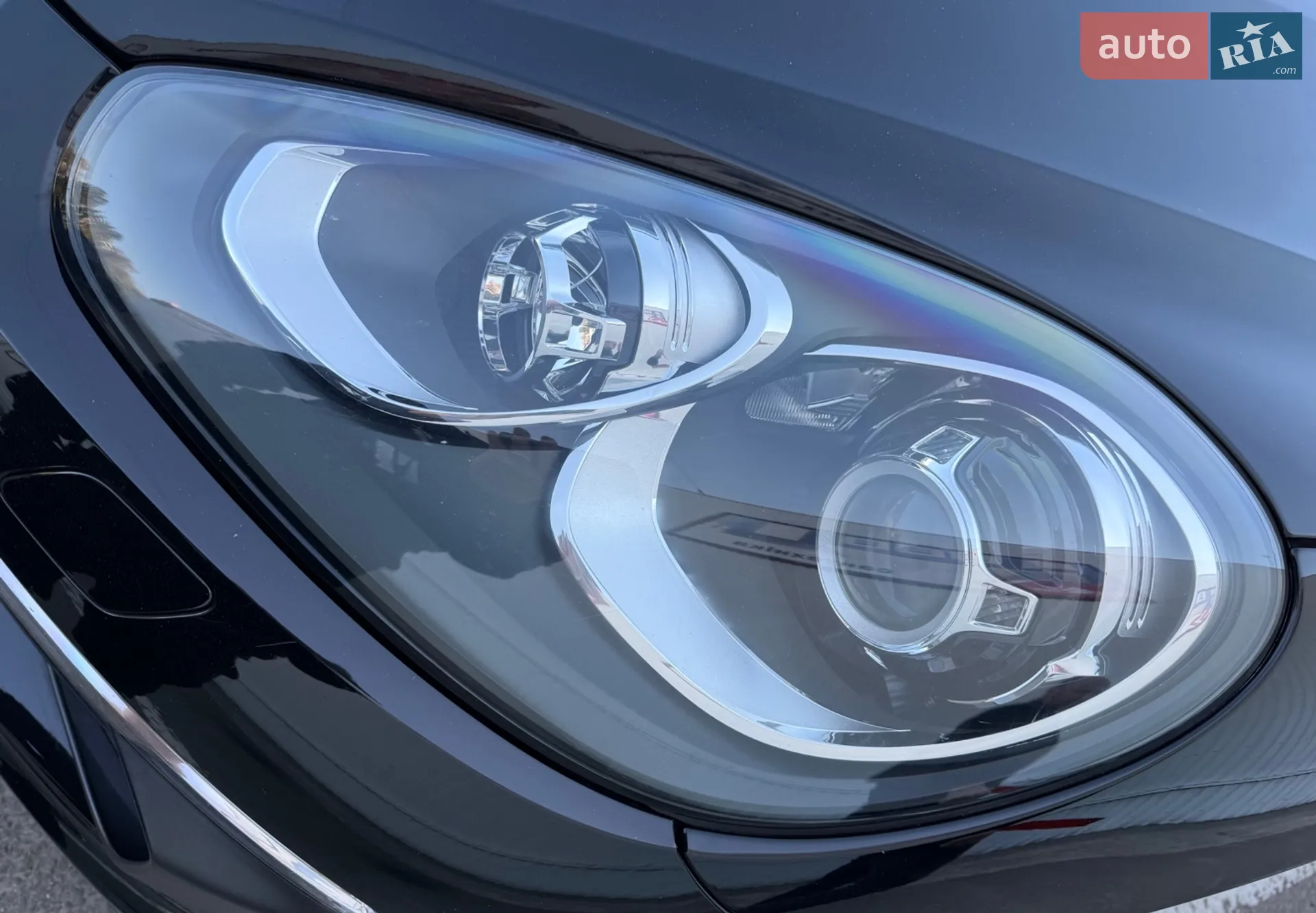 2017 Porsche Cayenne - мініатюра 25