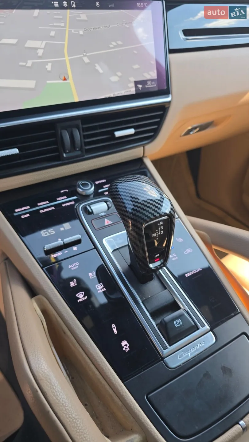 2019 Porsche Cayenne - мініатюра 15