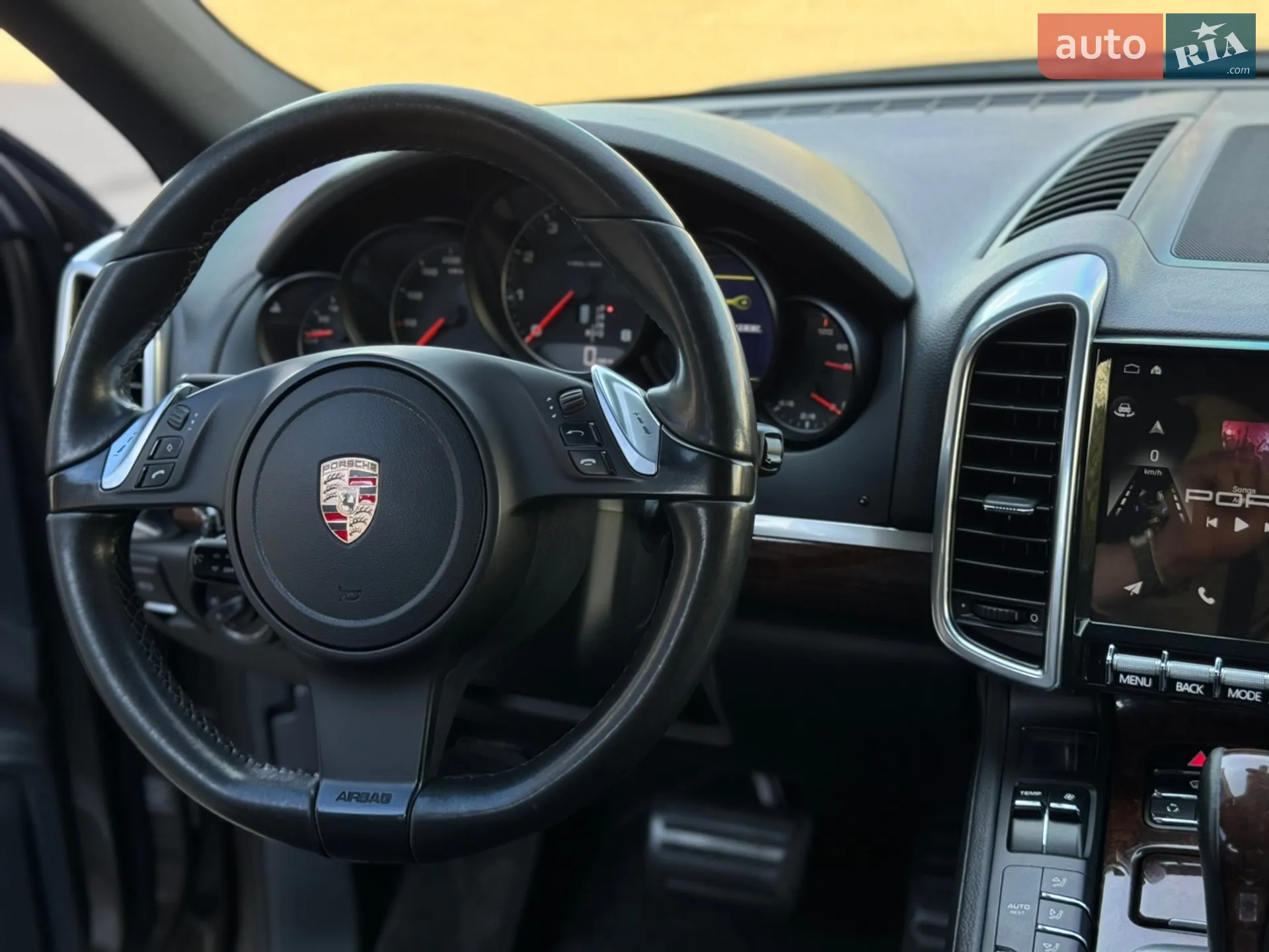 2011 Porsche Cayenne - мініатюра 37