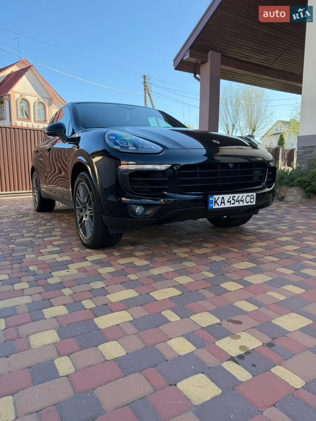 2017 Porsche Cayenne - мініатюра 2