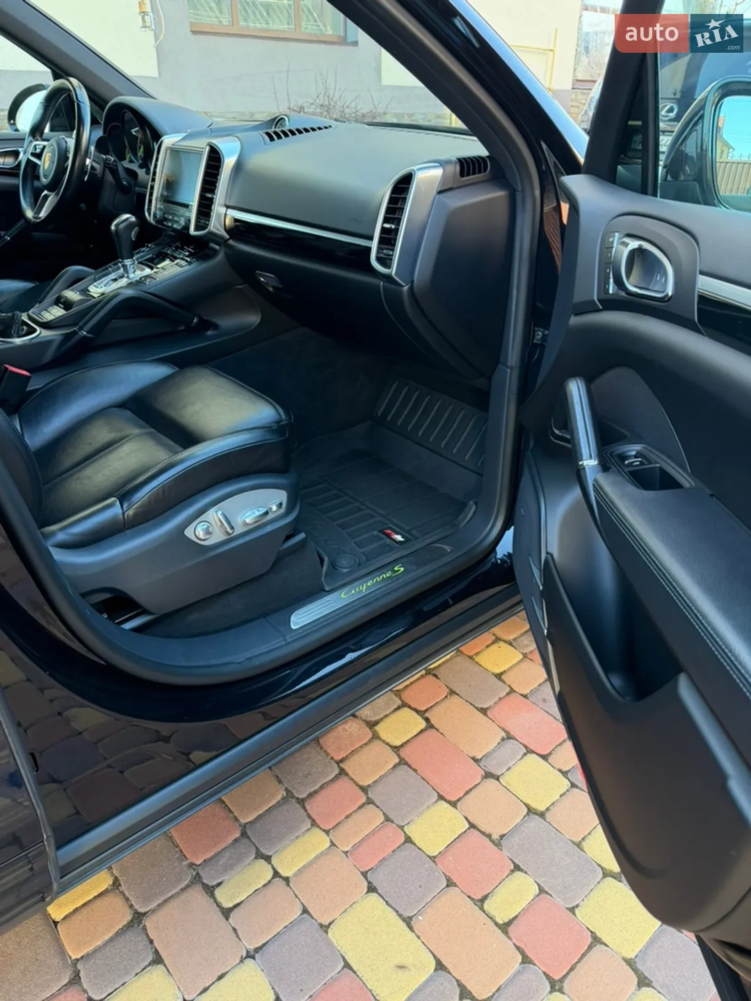 2017 Porsche Cayenne - мініатюра 18