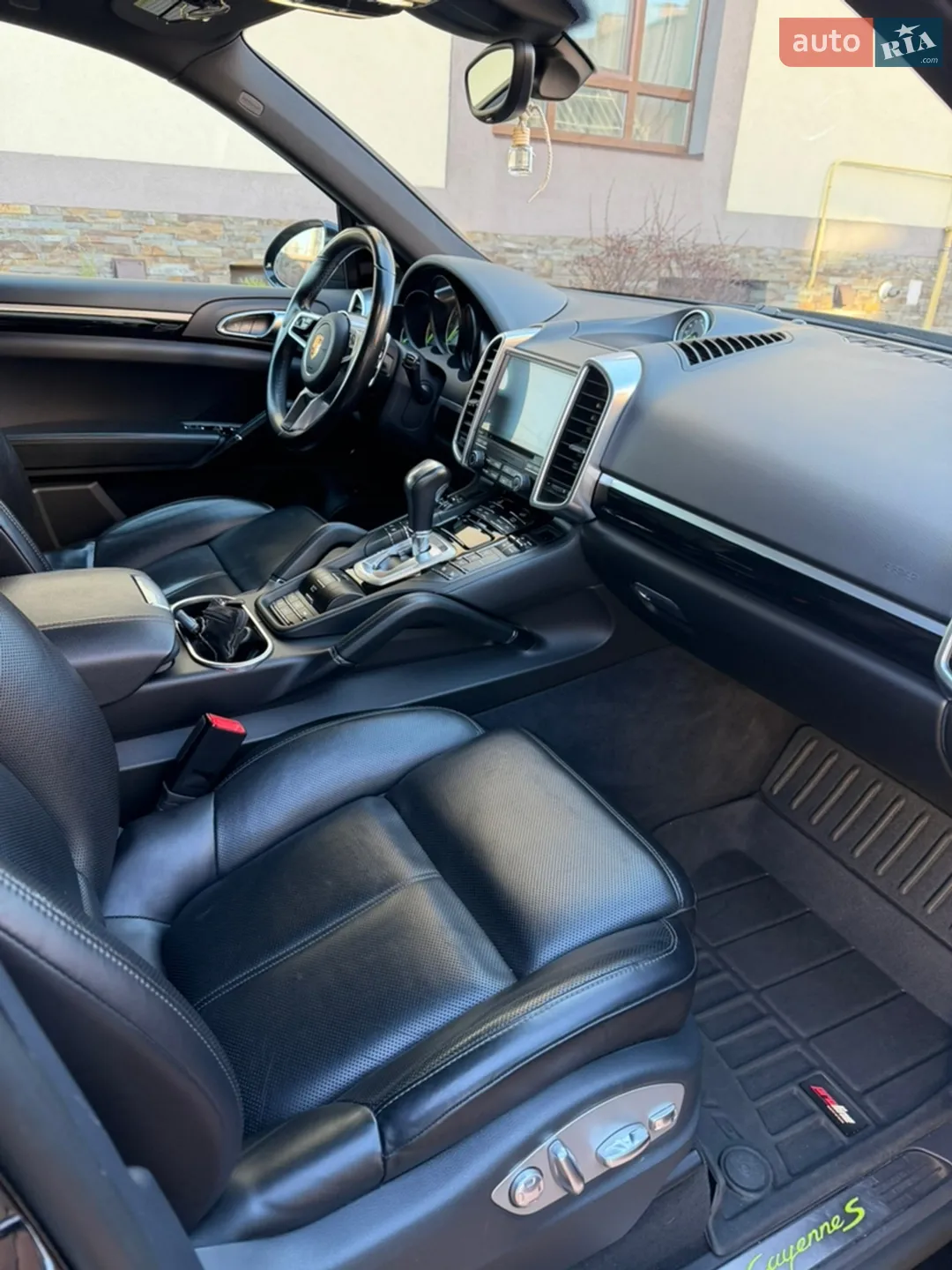2017 Porsche Cayenne - мініатюра 19