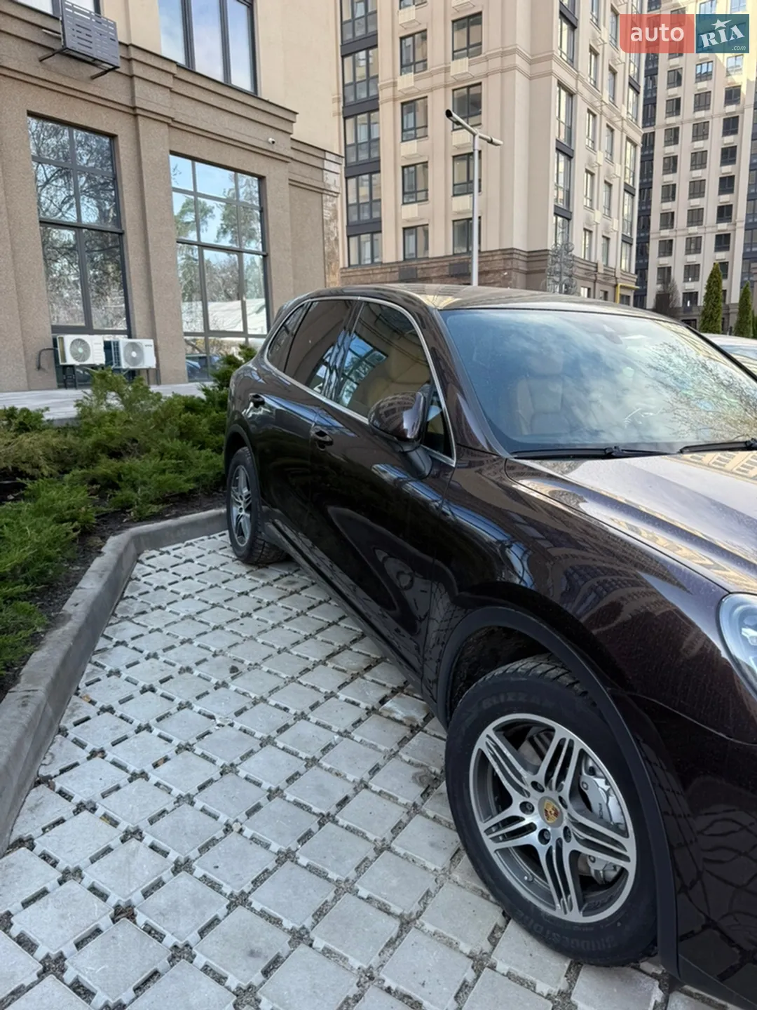 2015 Porsche Cayenne - мініатюра 2