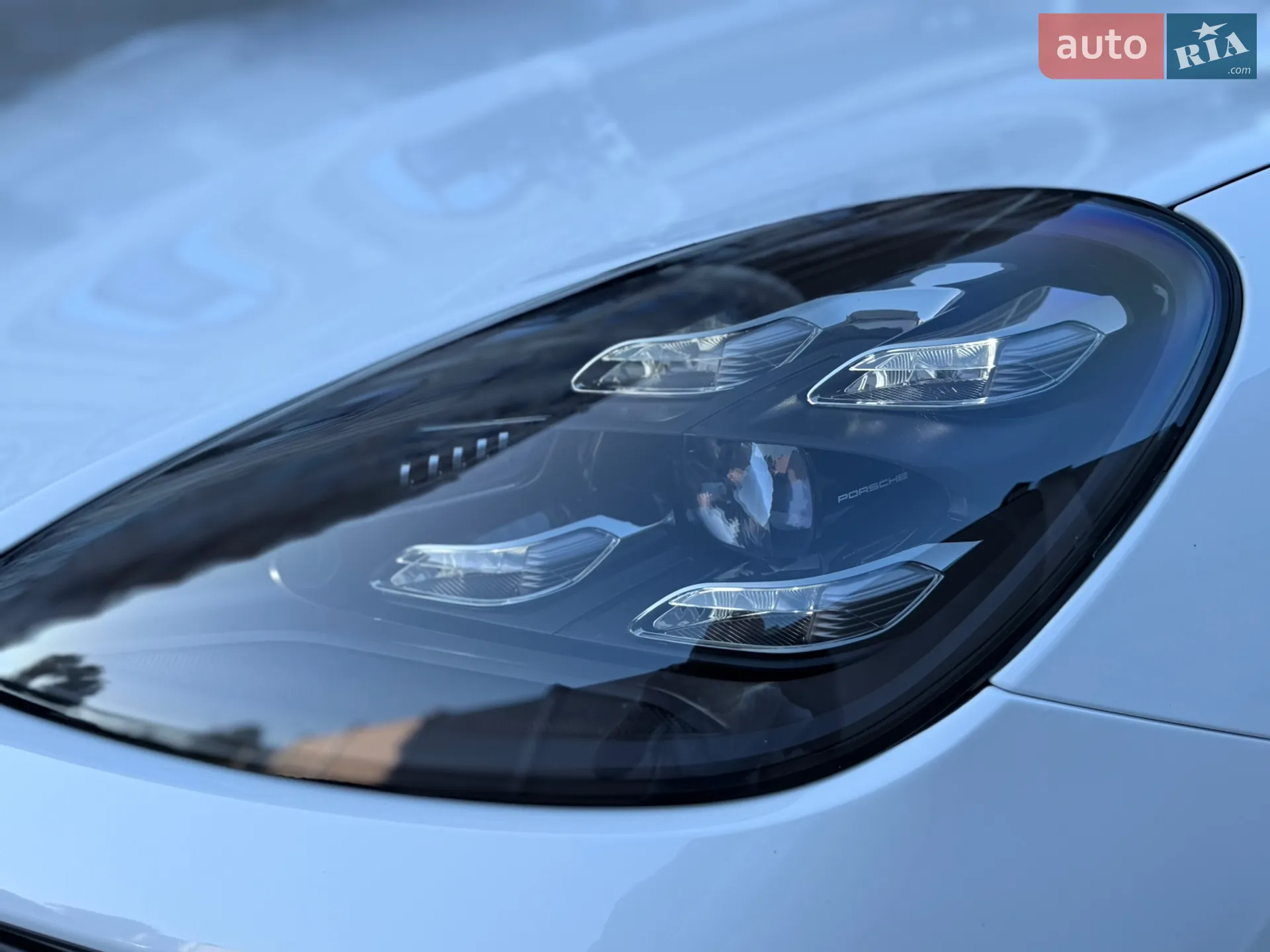 2019 Porsche Cayenne - мініатюра 3
