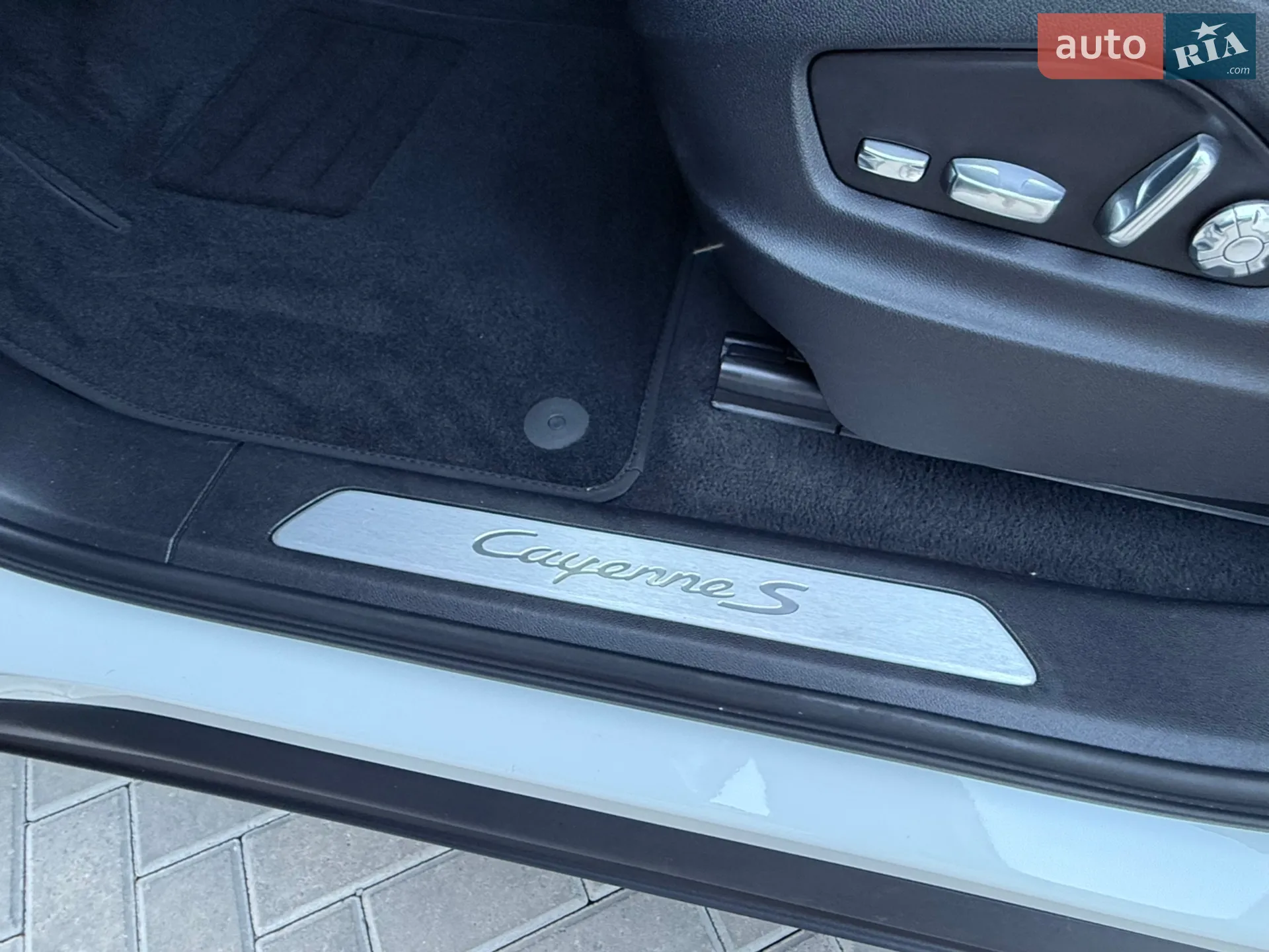 2019 Porsche Cayenne - мініатюра 36