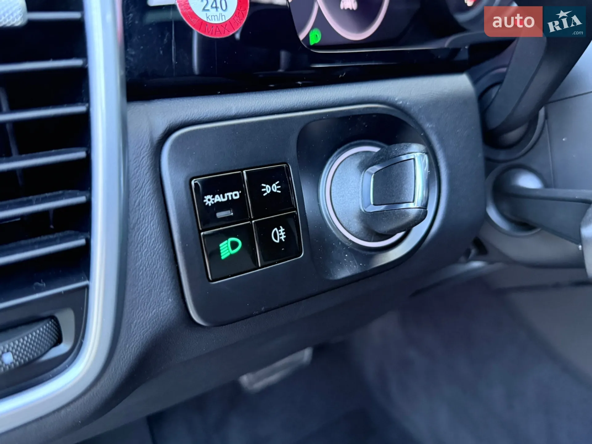 2019 Porsche Cayenne - мініатюра 37