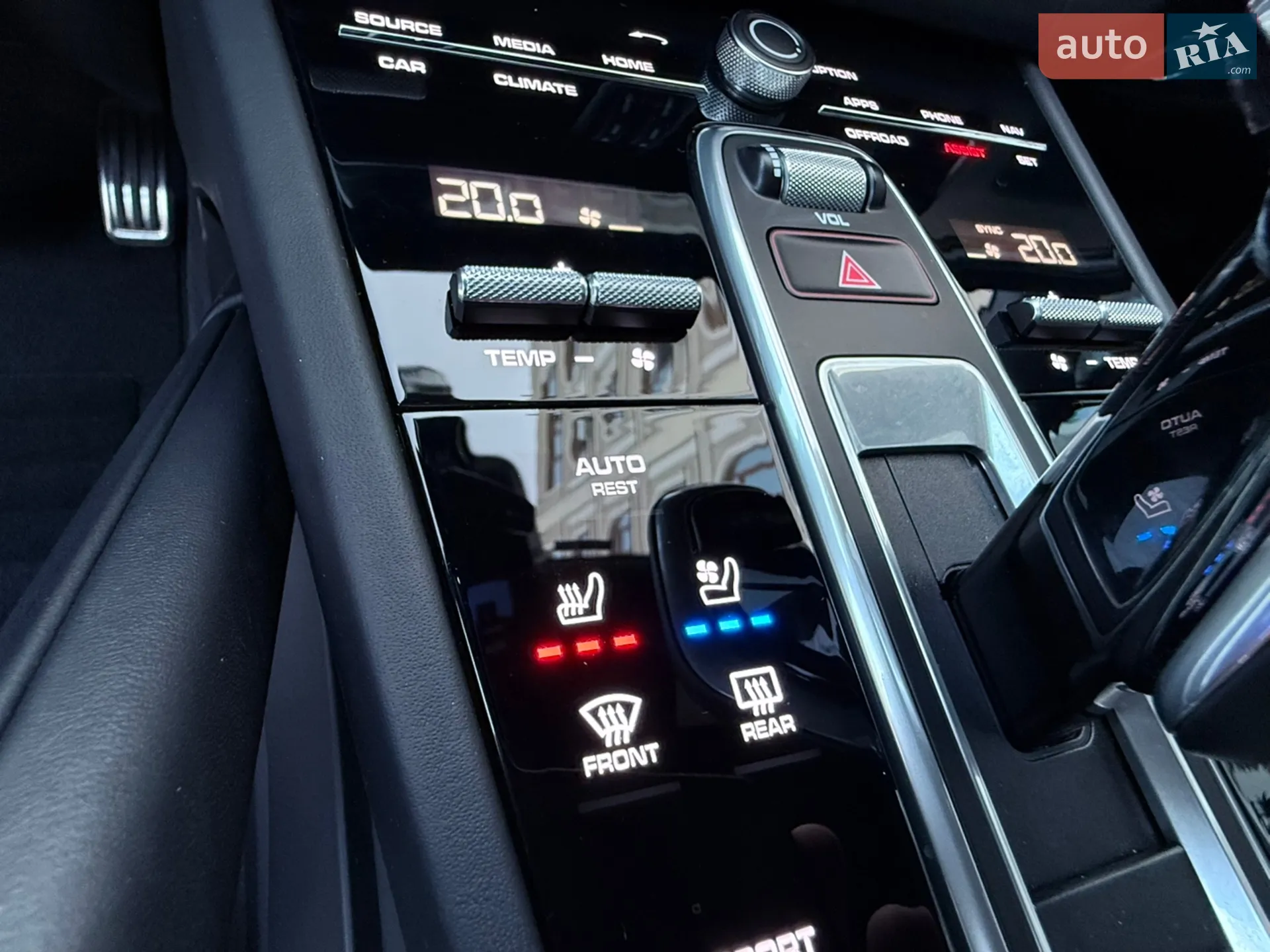 2019 Porsche Cayenne - мініатюра 51