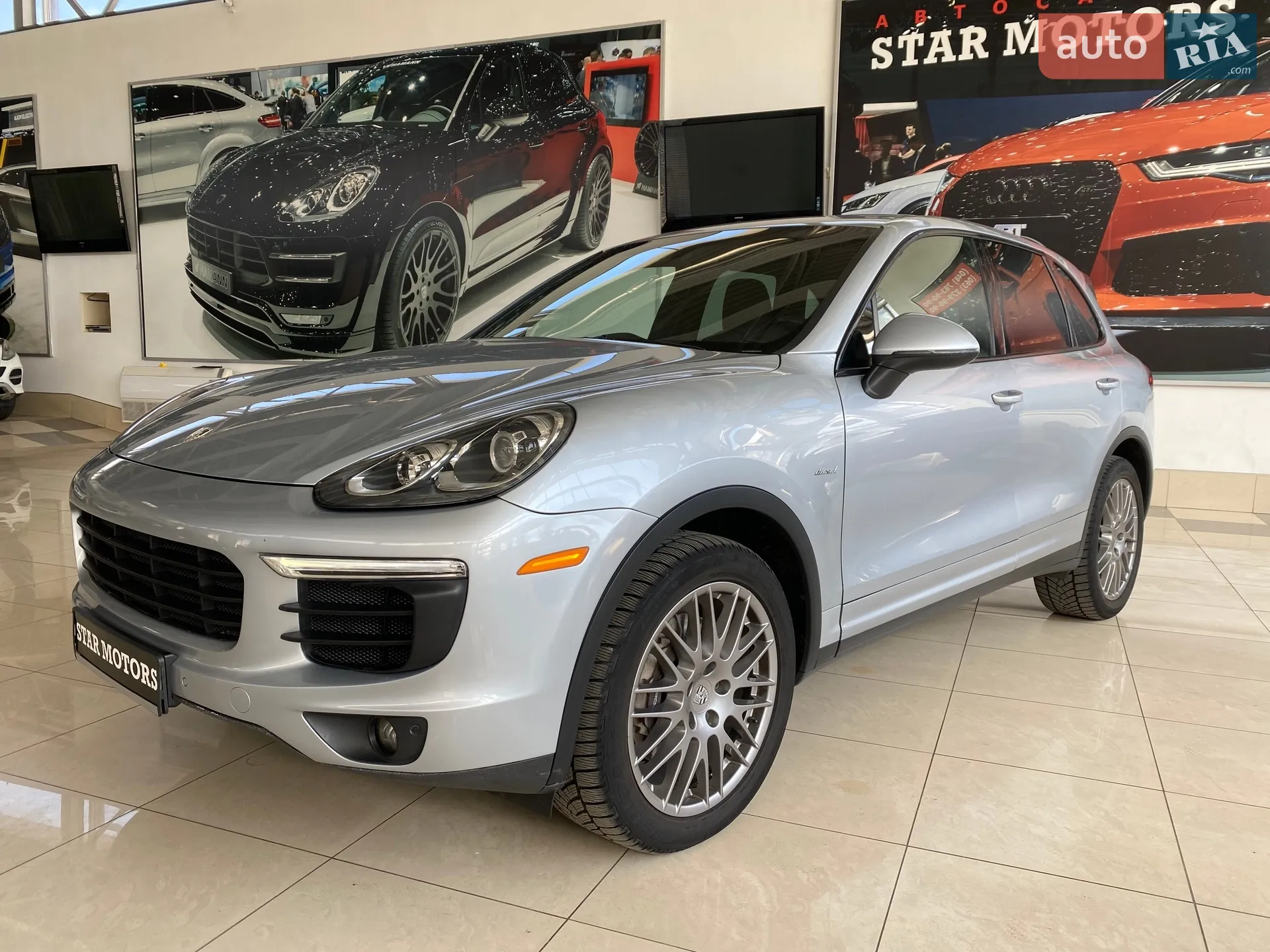 2015 Porsche Cayenne - мініатюра 3