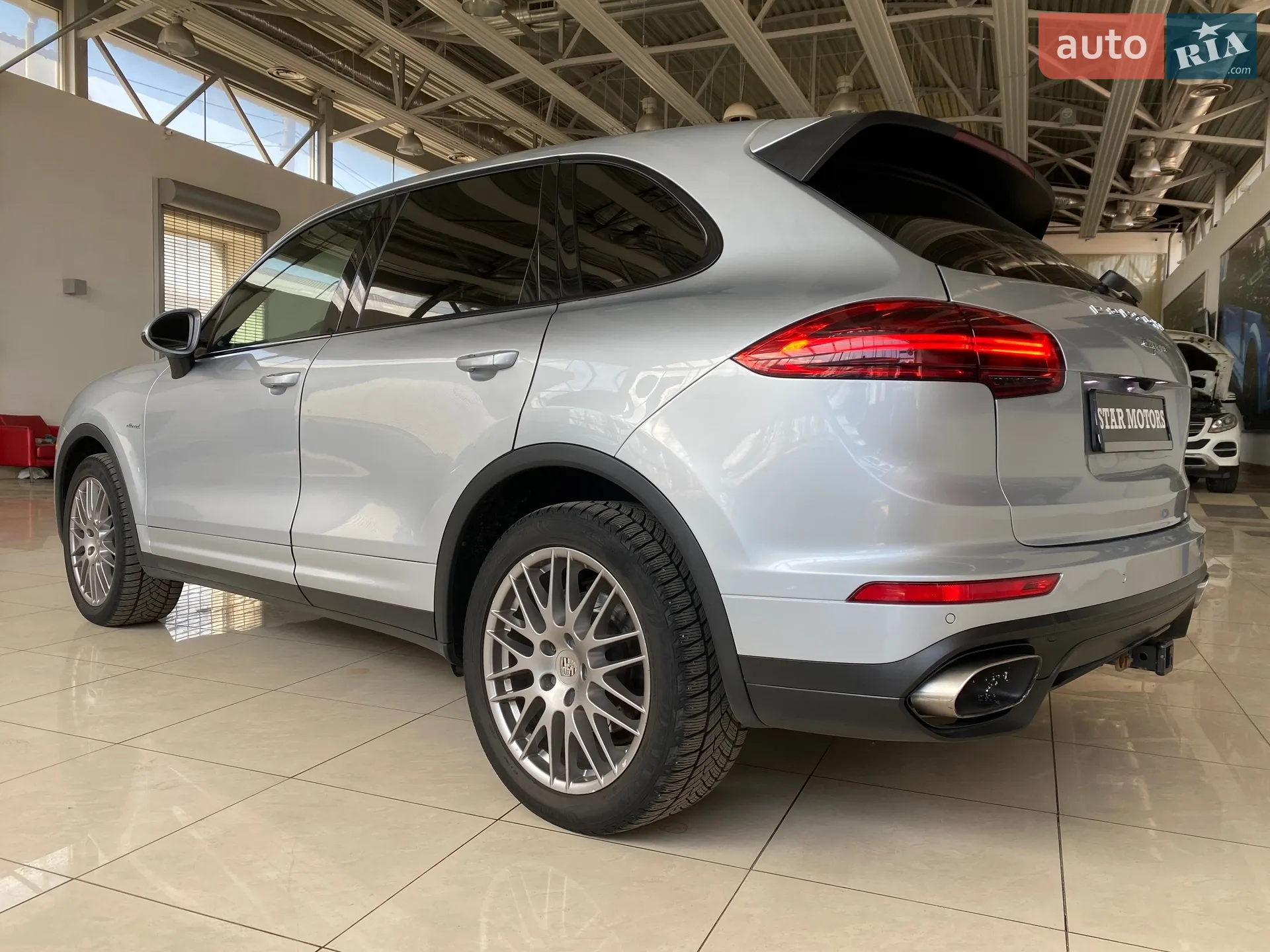 2015 Porsche Cayenne - мініатюра 12