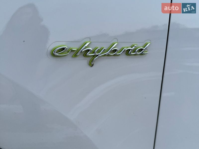 Позашляховик / Кросовер Porsche Cayenne 2017 в Нововолинську