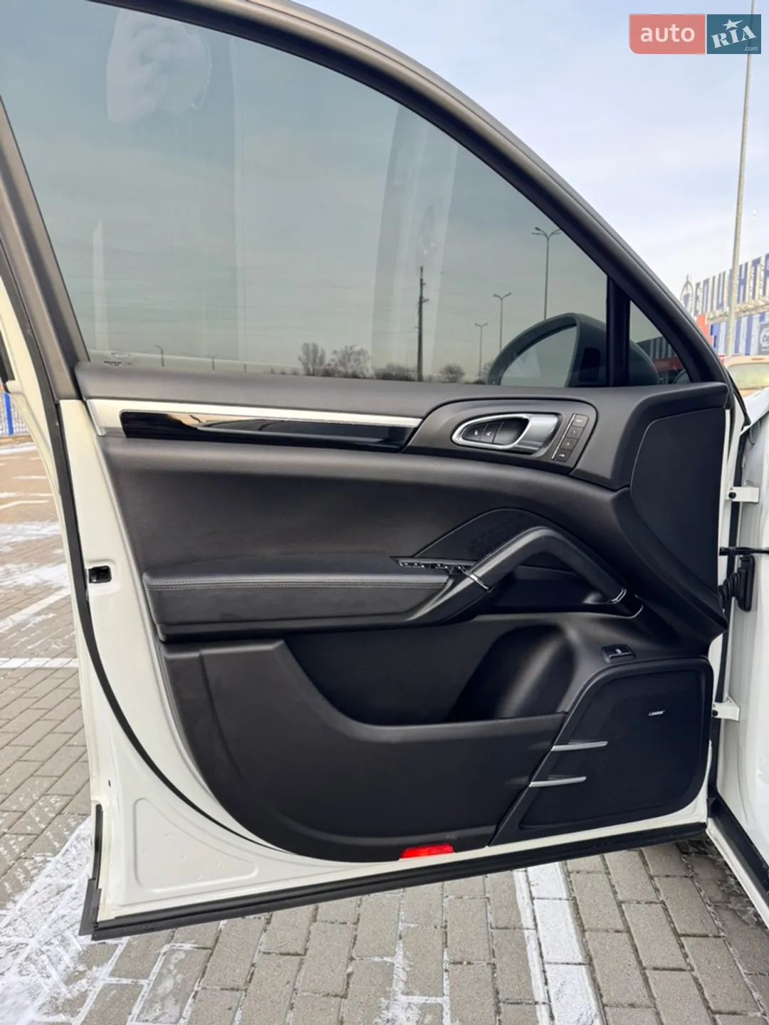 2017 Porsche Cayenne - мініатюра 36