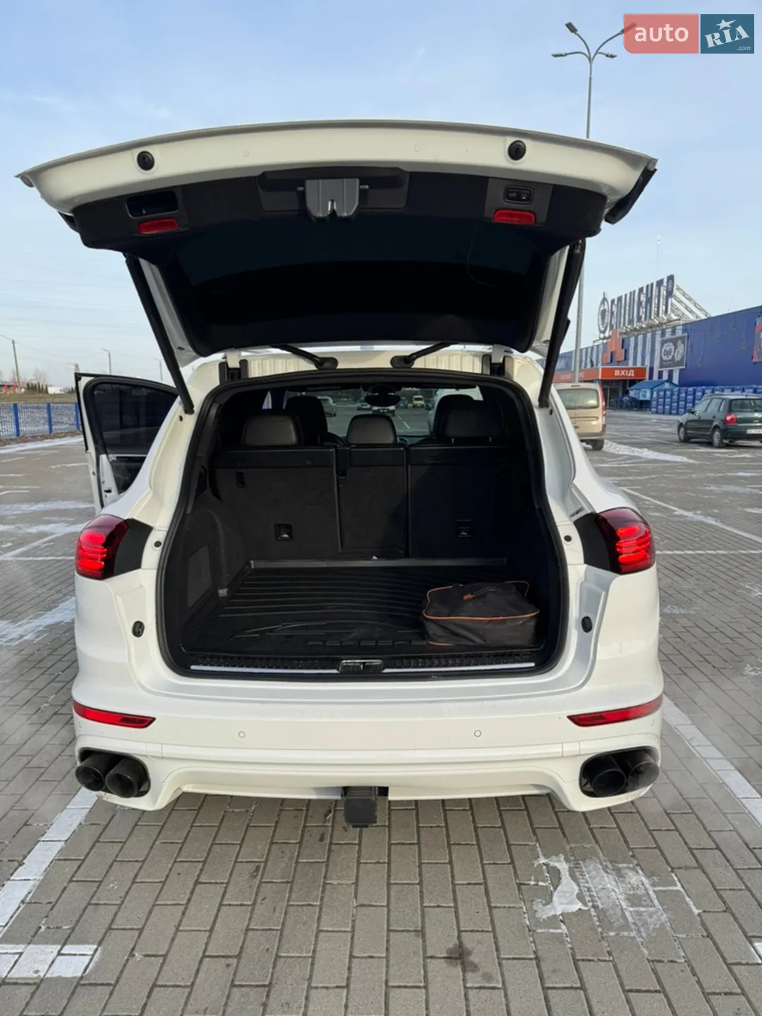 2017 Porsche Cayenne - мініатюра 56