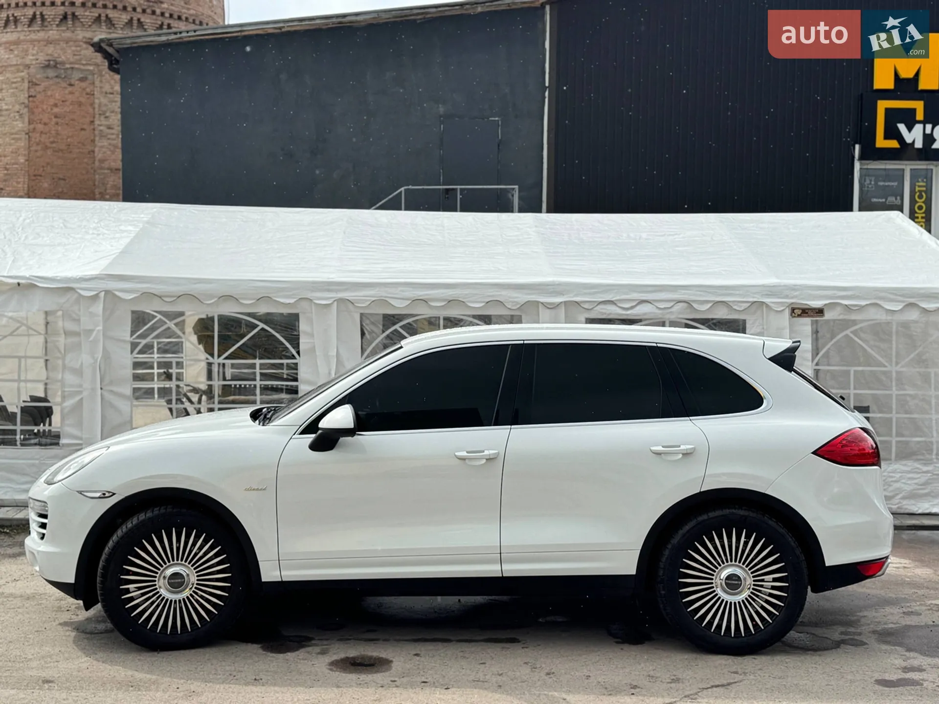 2013 Porsche Cayenne - мініатюра 4