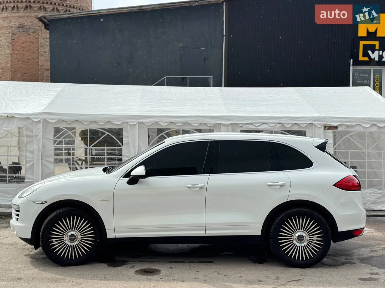 2012 Porsche Cayenne - мініатюра 35